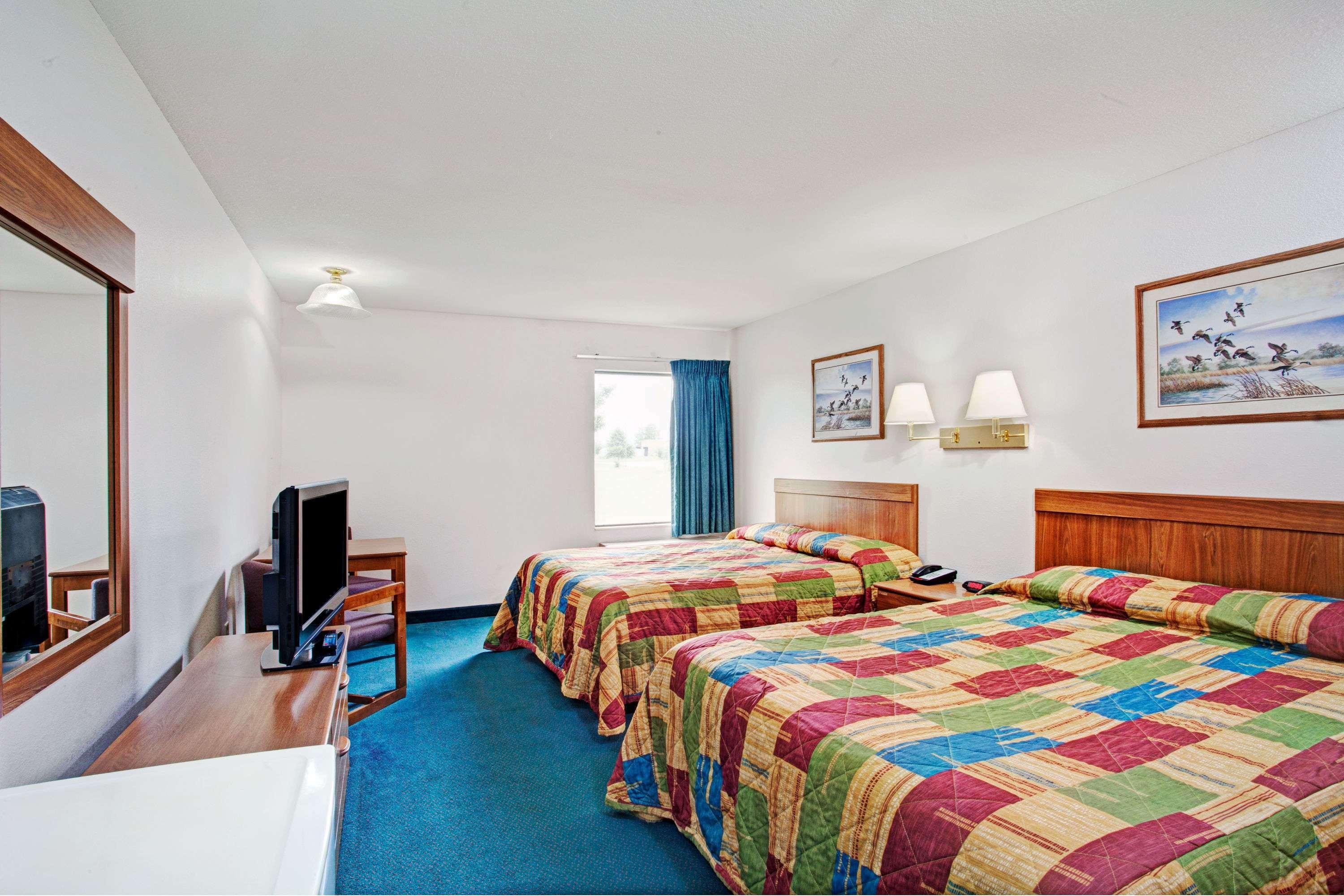 Super 8 By Wyndham Olive Branch Ξενοδοχείο Εξωτερικό φωτογραφία